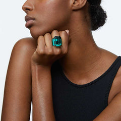 Lucent cocktail ring