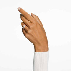 Una Angelic cocktail ring